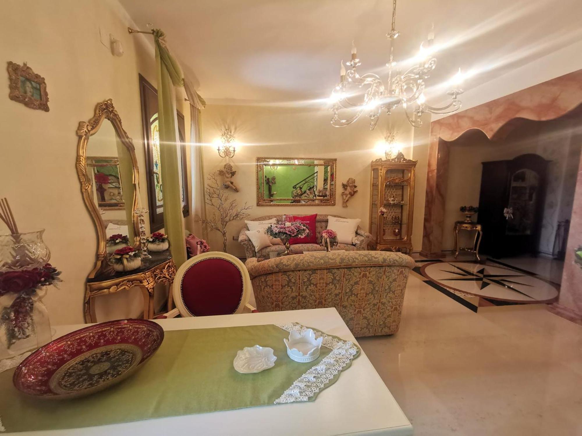 Queen'S Luxurious House Gallipoli Exteriér fotografie